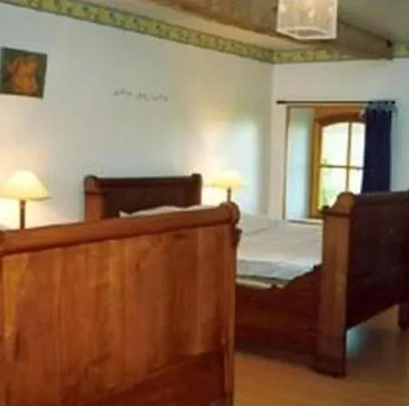 Chateau De Villiers Bed & Breakfast *