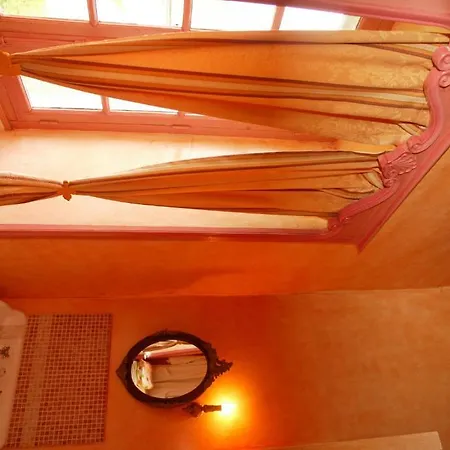 Bed & Breakfast Chateau De Villiers Essay
